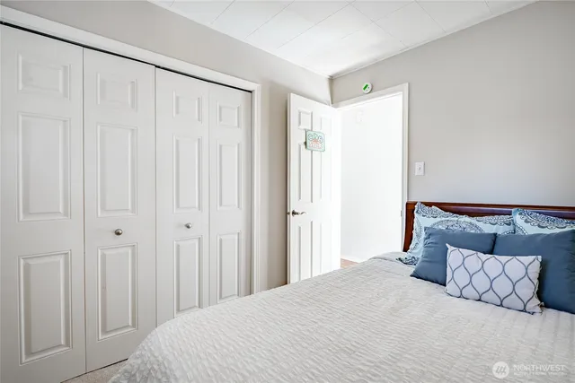 $925,000 | 6887 Holeman Avenue, Blaine, WA 98230