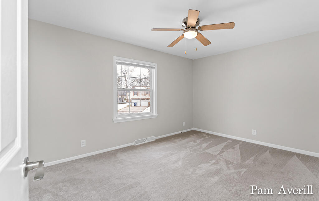 2133 Jensen Road Muskegon, MI 49444 - Photo 30 of 45 2133JensenRd29Lores
