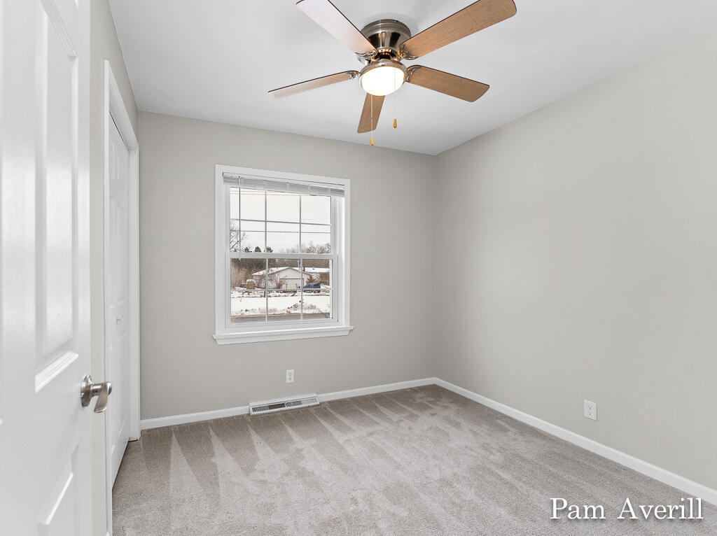 2133 Jensen Road Muskegon, MI 49444 - Photo 33 of 45 2133JensenRd32Lores