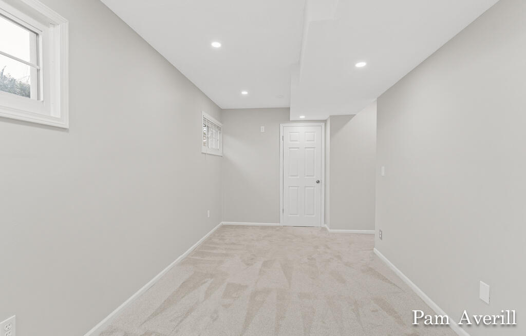 2133 Jensen Road Muskegon, MI 49444 - Photo 41 of 45 2133JensenRd39Lores
