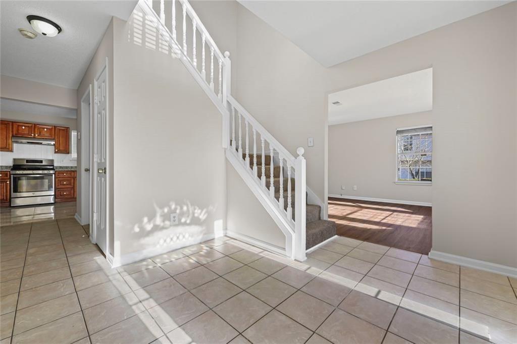 2320 Highbank Court Decatur, GA 30035 - Photo 4 of 27