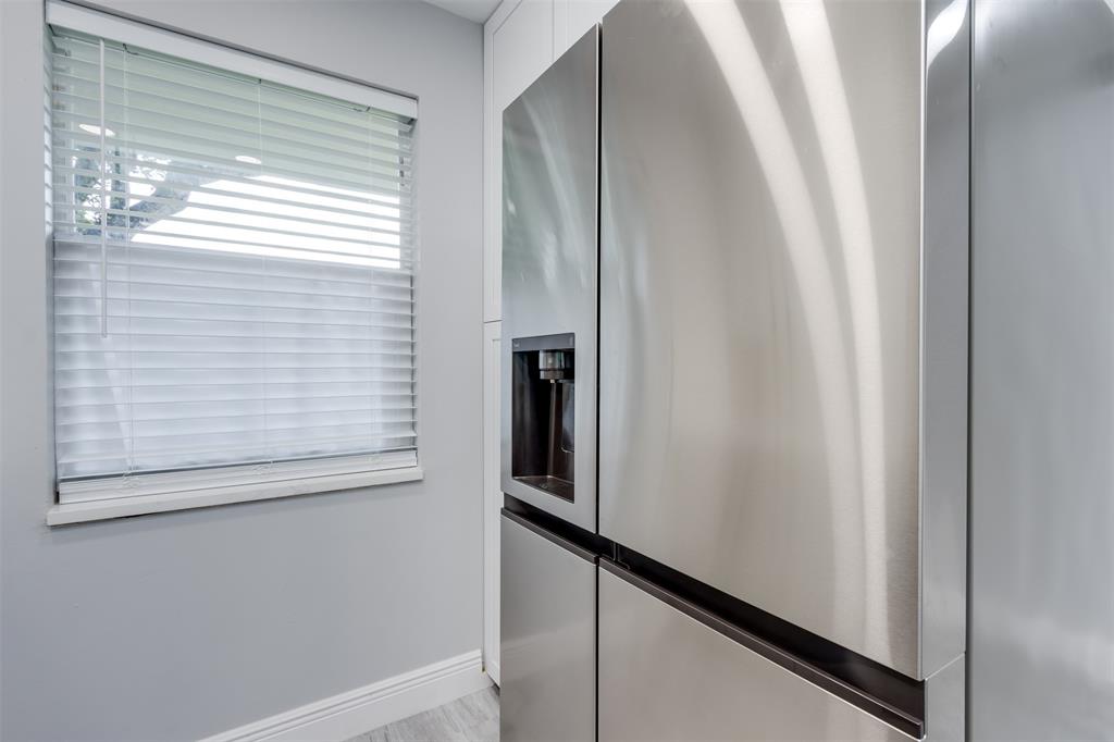 9856 Marina Boulevard, Unit 1314 Boca Raton, FL 33428 - Photo 9 of 43 a view of a small space with a window