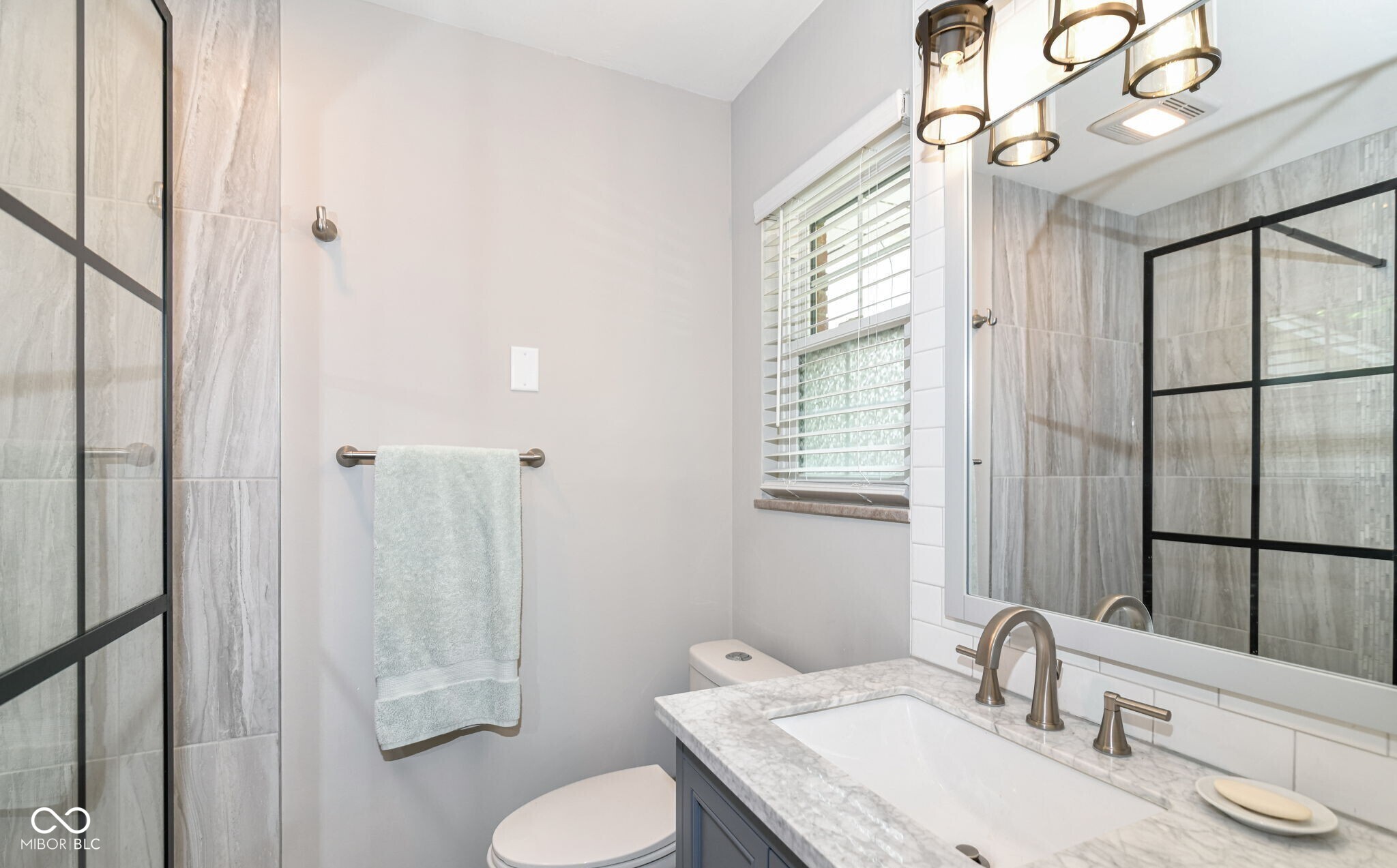 5828 Andover Road Indianapolis, IN 46220 - Photo 11 of 37