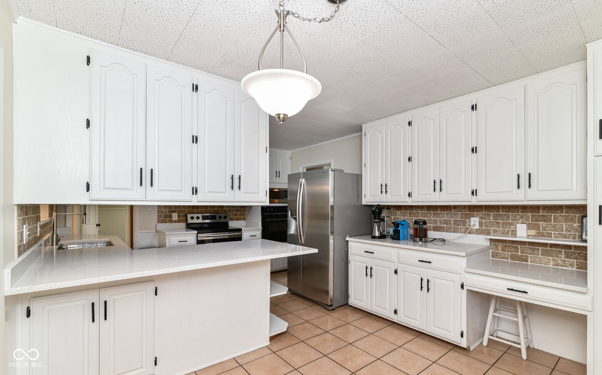 5828 Andover Road Indianapolis, IN 46220 - Photo 17 of 37