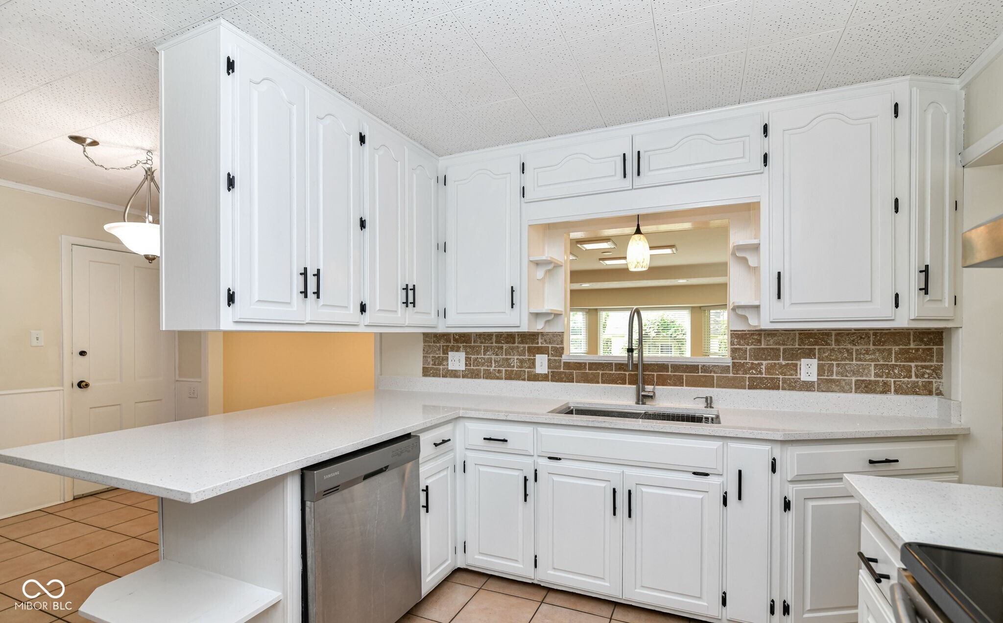 5828 Andover Road Indianapolis, IN 46220 - Photo 18 of 37