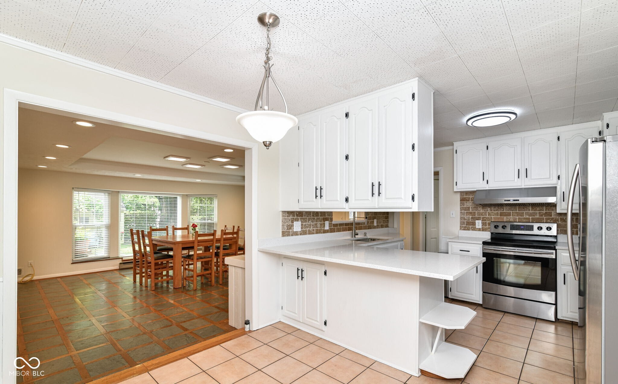 5828 Andover Road Indianapolis, IN 46220 - Photo 19 of 37