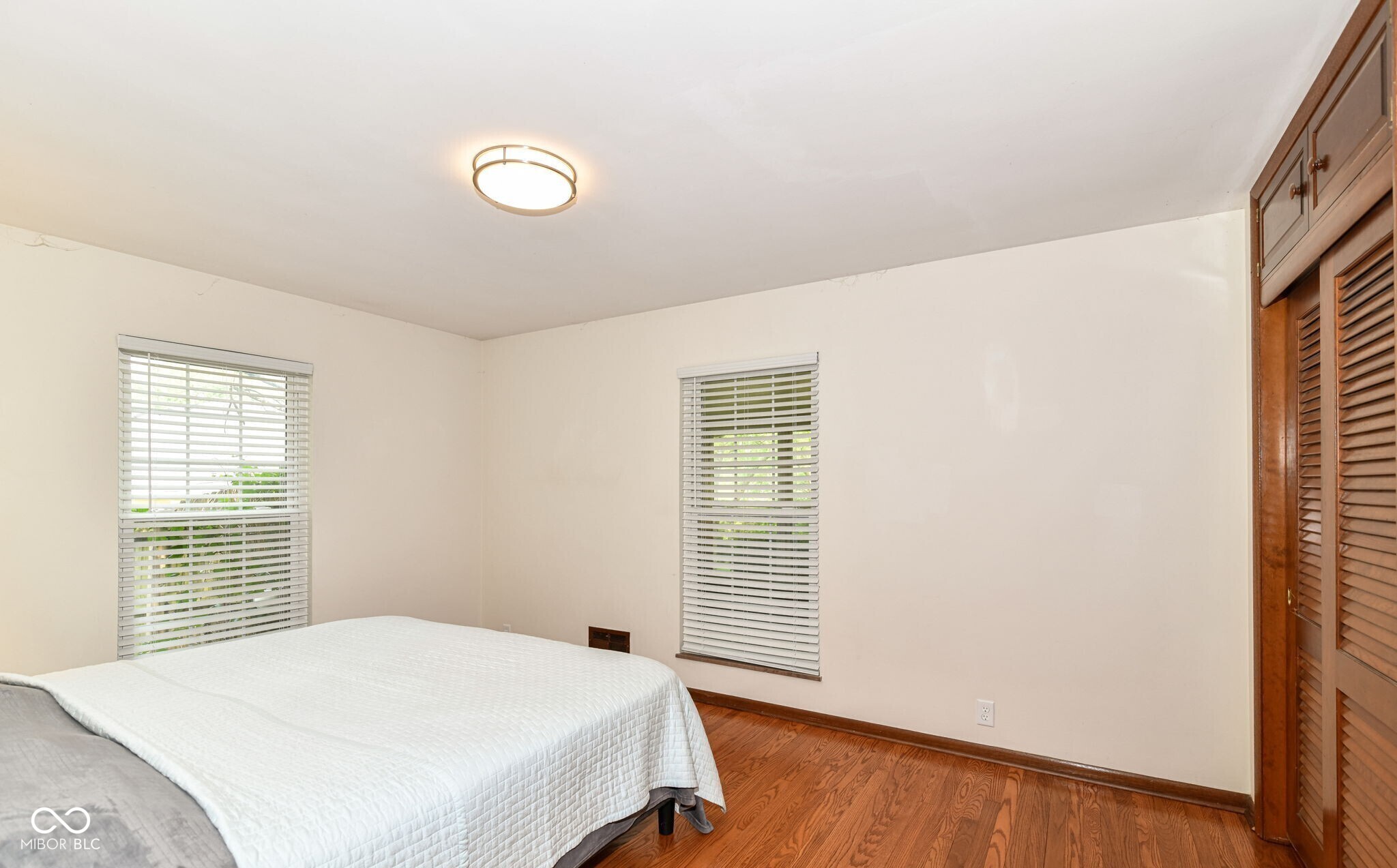 5828 Andover Road Indianapolis, IN 46220 - Photo 24 of 37