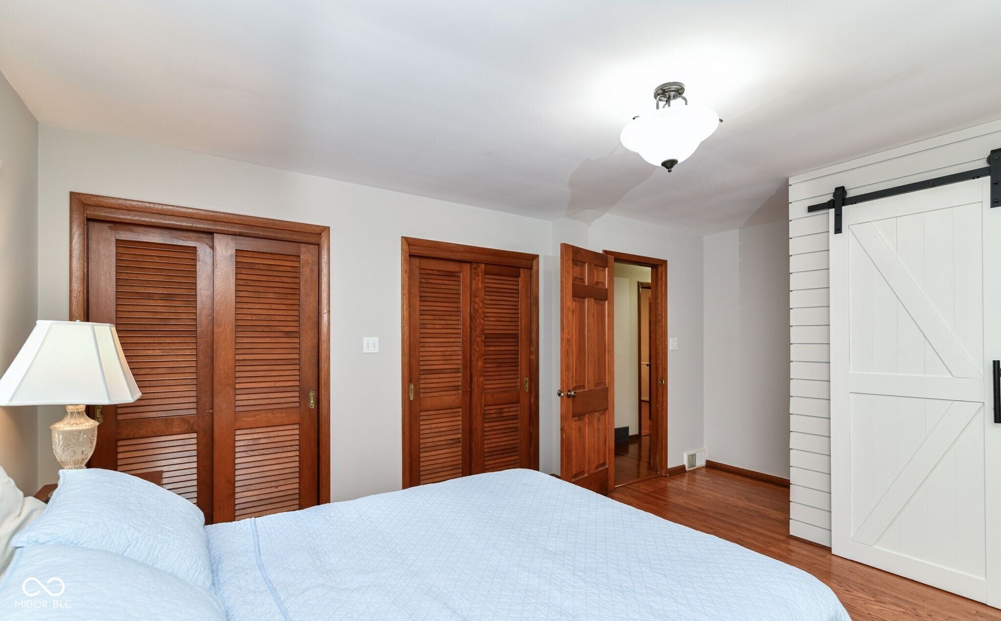 5828 Andover Road Indianapolis, IN 46220 - Photo 9 of 37