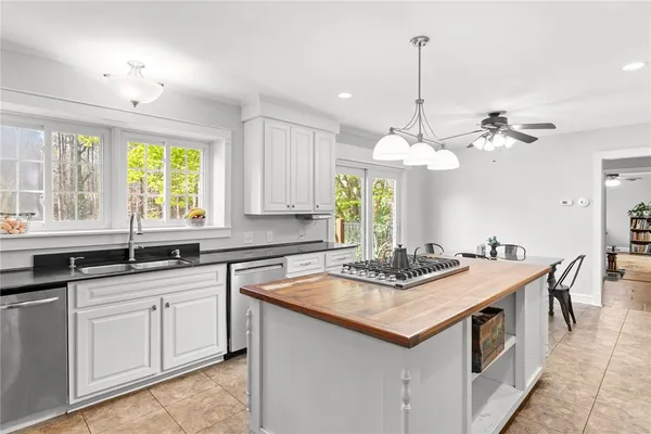 $999,900 | 112 Briar Creek Lane, Anderson, SC 29621