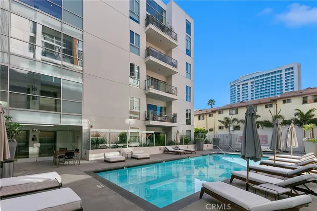 $669,000 | 6735 Yucca Street, Unit 107, Los Angeles, CA 90028