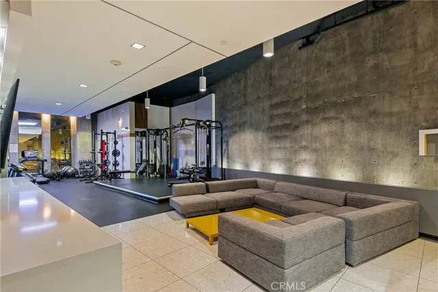 $669,000 | 6735 Yucca Street, Unit 107, Los Angeles, CA 90028