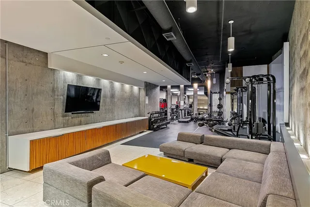 $669,000 | 6735 Yucca Street, Unit 107, Los Angeles, CA 90028