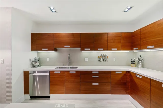 $669,000 | 6735 Yucca Street, Unit 107, Los Angeles, CA 90028