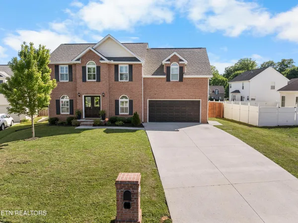$445,000 | 4608 Sand Hill Lane, Knoxville, TN 37918