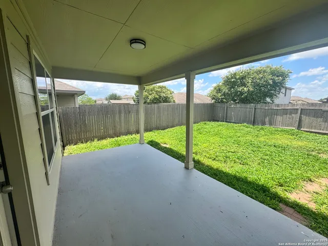 $1,795 | 767 Spectrum Drive, New Braunfels, TX 78130