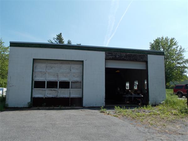 881-883 Patriots Road Templeton, MA 01468 - Photo 4 of 17 Gallery Image 4