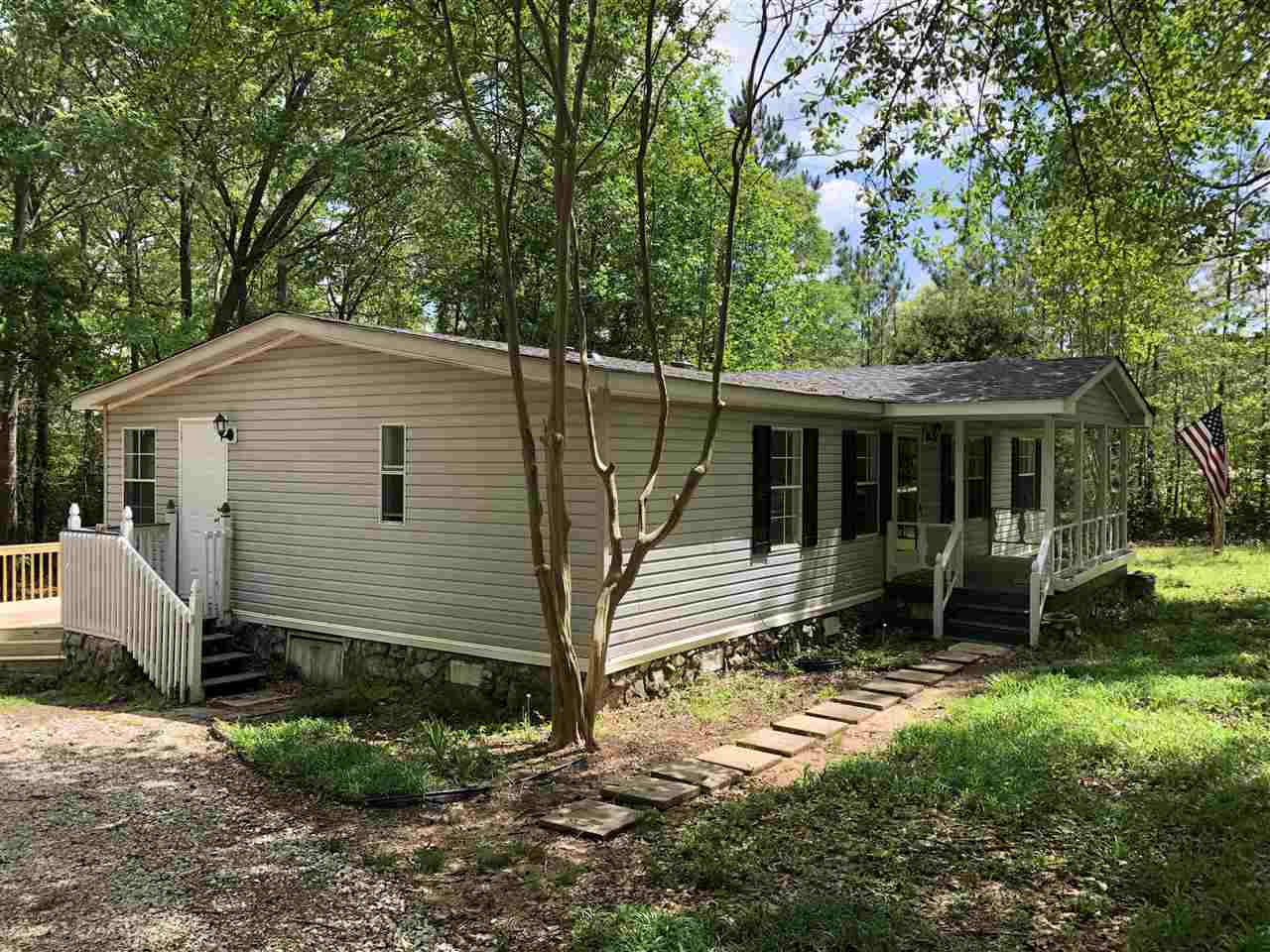 279 State Rd S-42-416 Enoree, SC 29335 - Photo 3 of 16