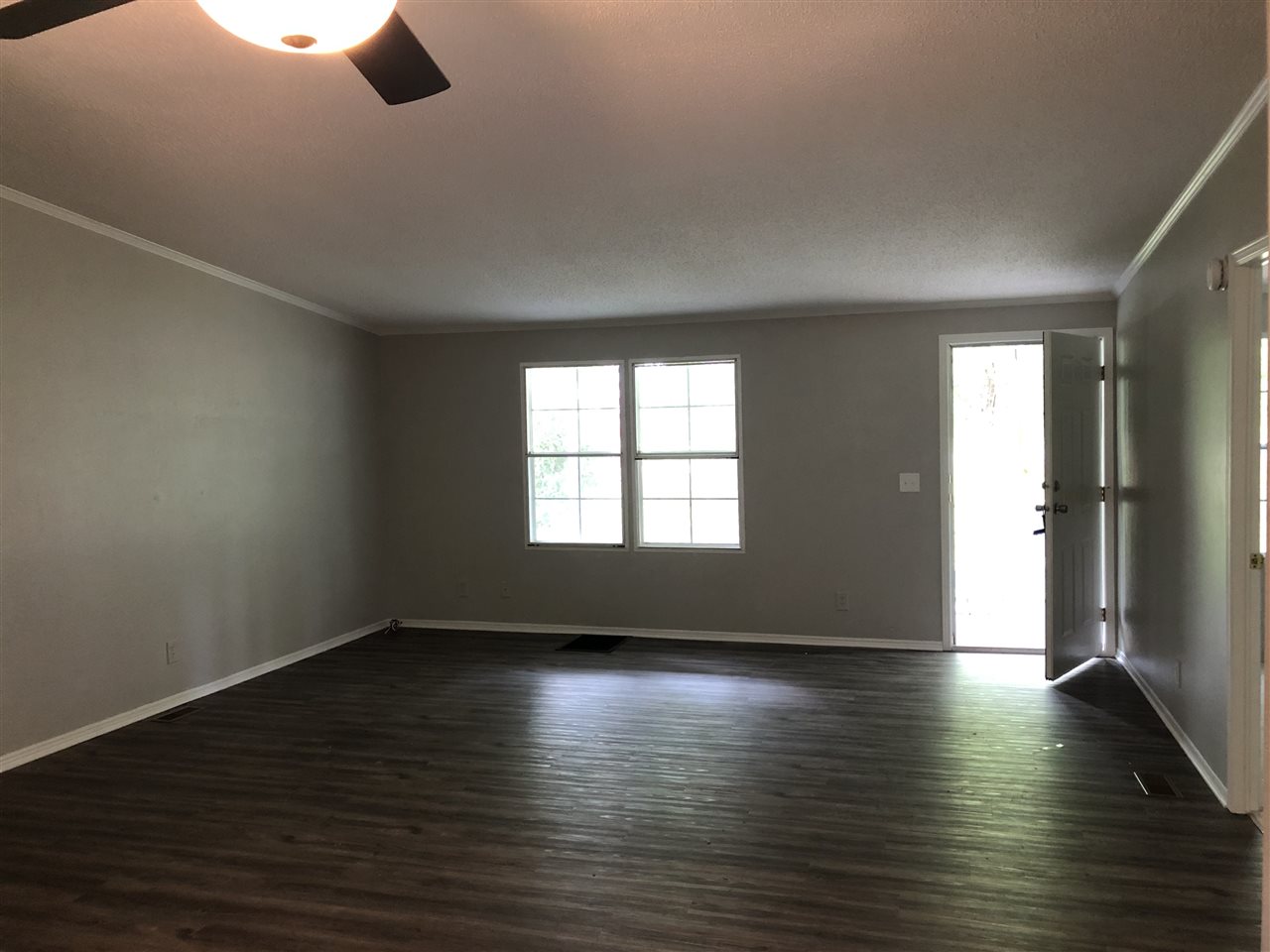 279 State Rd S-42-416 Enoree, SC 29335 - Photo 8 of 16