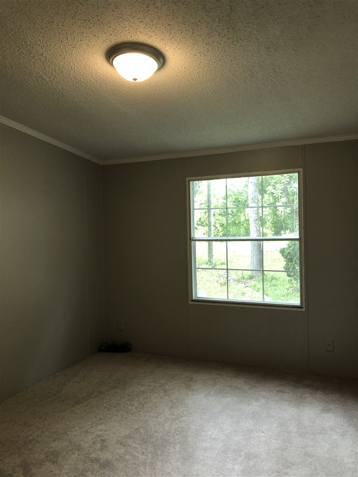 279 State Rd S-42-416 Enoree, SC 29335 - Photo 9 of 16