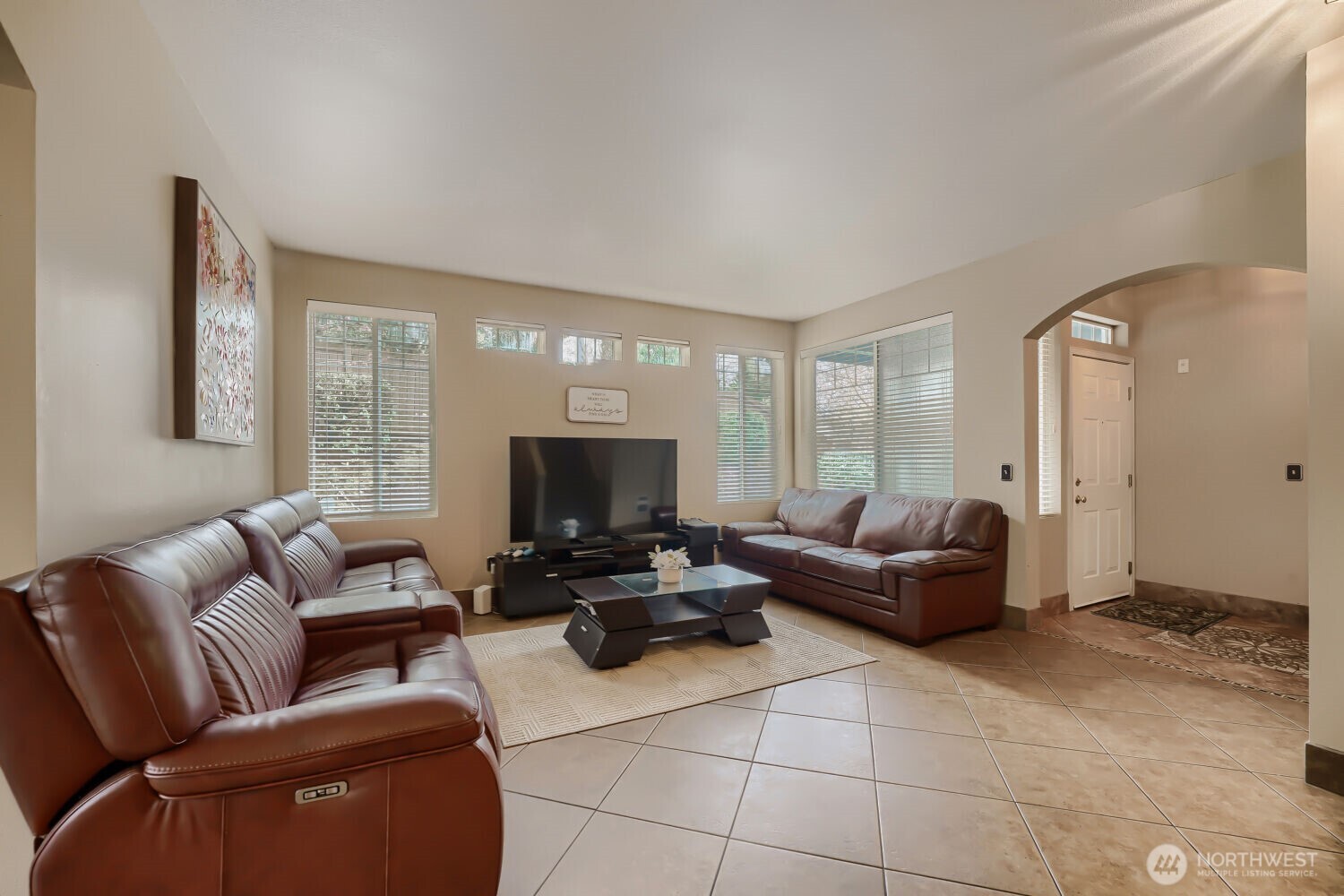 15150 140th Way Southeast, Unit V104 Renton, WA 98058 - Photo 3 of 29