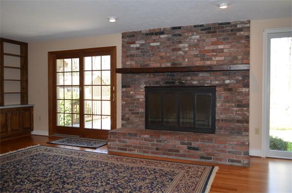 31 Riddle Hill Road Falmouth, MA 02540 - Photo 4 of 10 Gallery Image 4