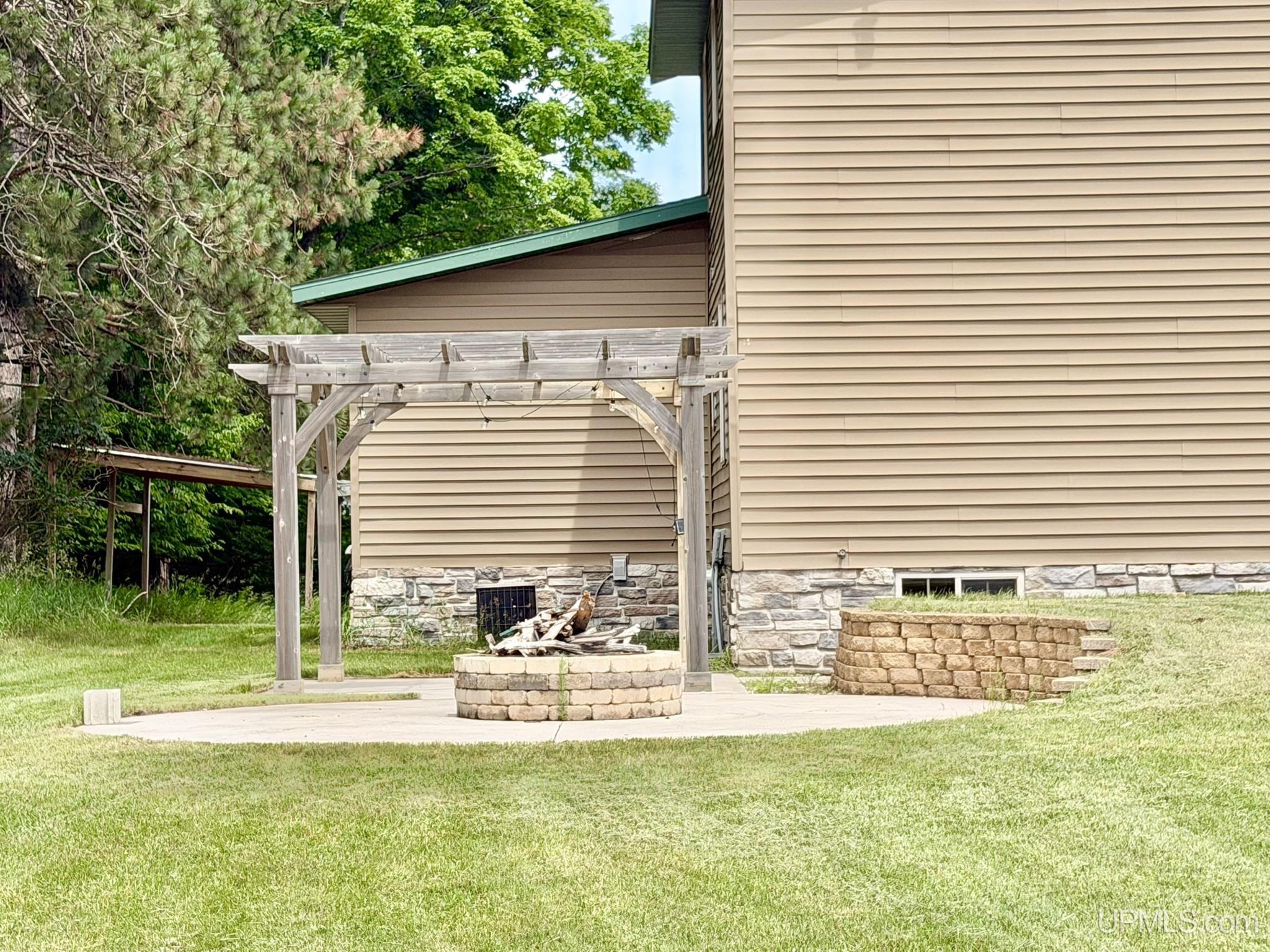 985 Van Ginkel Road Niagara, WI 54151 - Photo 21 of 26