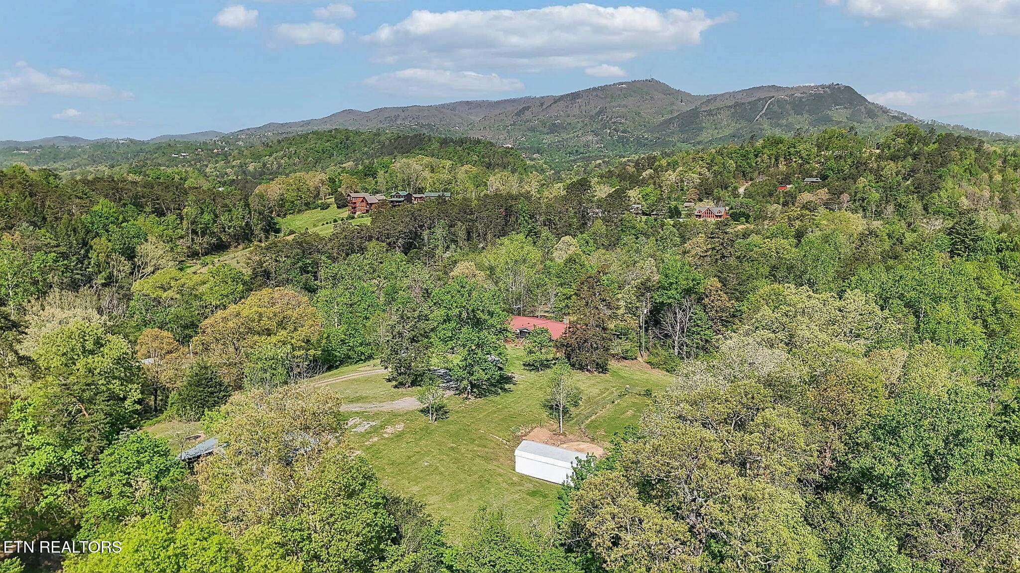 1351 Mortar Road Sevierville, TN 37876 - Photo 11 of 28