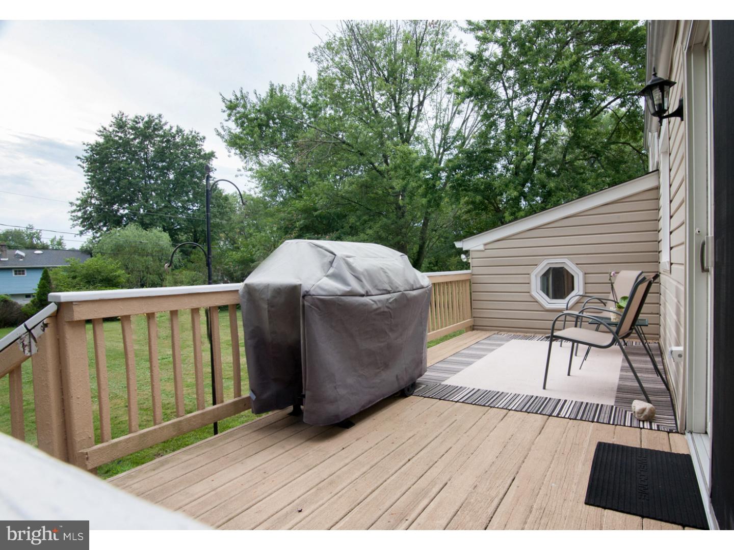 1100 Winding Road Lansdale, PA 19446 - Photo 10 of 25 Deck