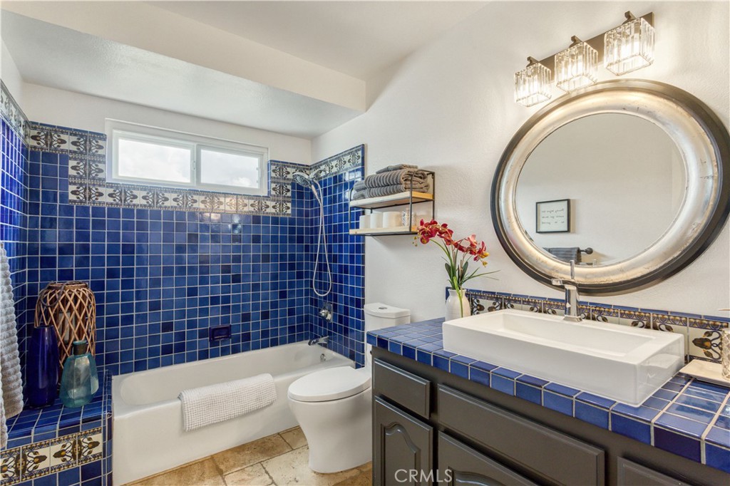 38250 Pratt Road Temecula, CA 92592 - Photo 28 of 51 Updated and Restored Bathroom