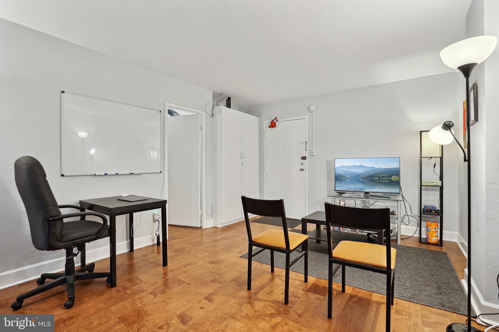 940 25th Street Northwest, Unit 104S Washington, DC 20037 - Photo 4 of 26