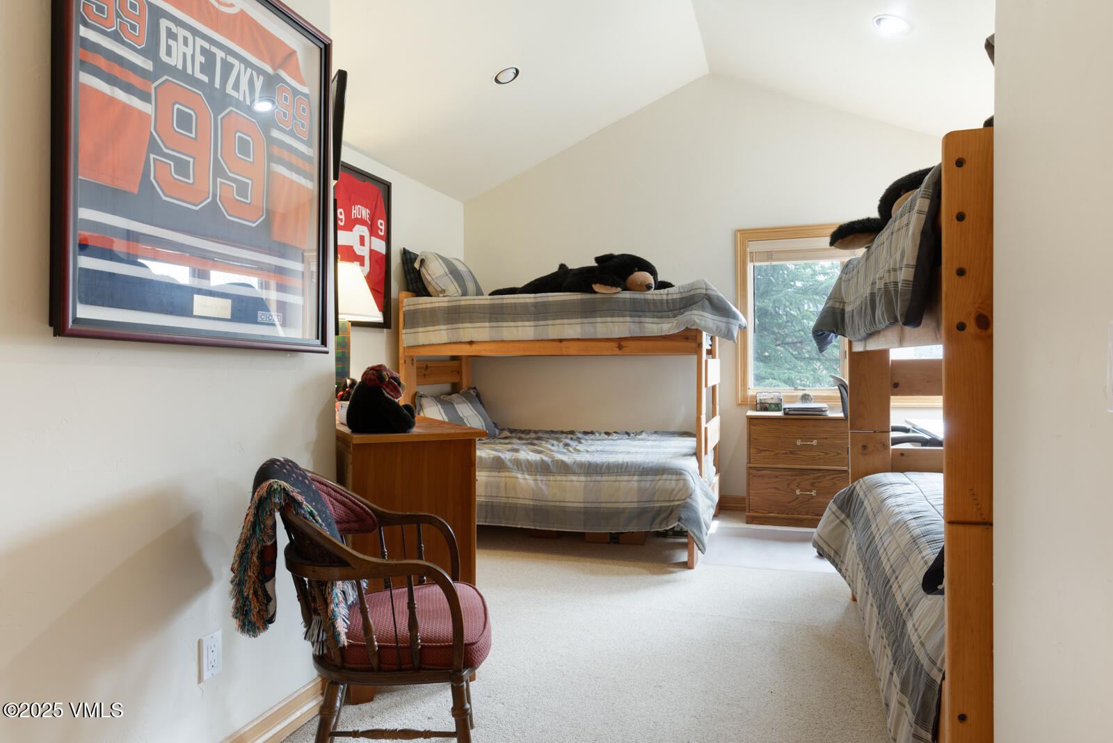 840 June Creek Road Edwards, CO 81632 - Photo 27 of 34 a living room with furniture and a painting on the wall