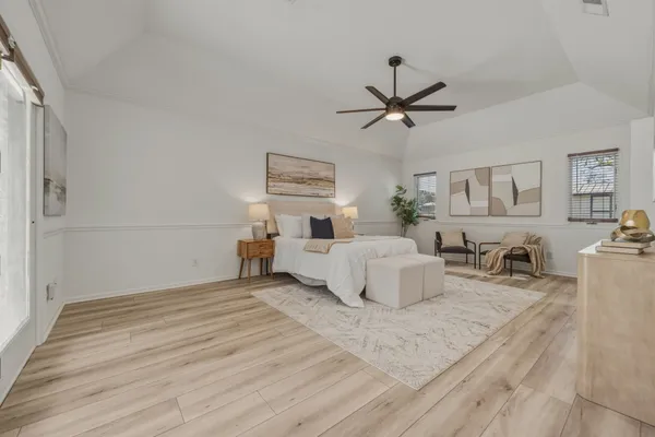 $975,000 | 28 Country Oaks Drive, Buda, TX 78610
