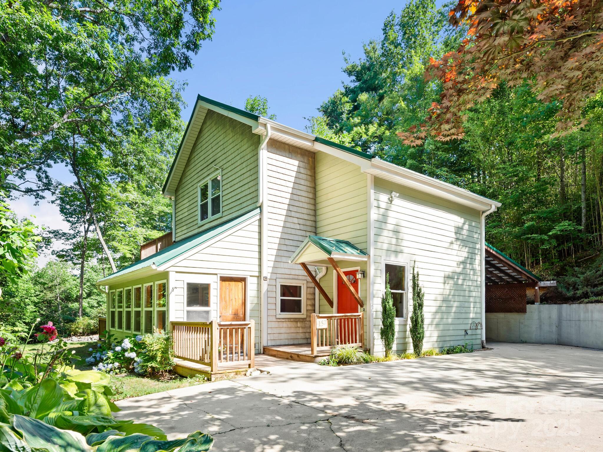 157 Shadow Run Road Hendersonville, NC 28792 - Photo 27 of 47 Gallery Image 27