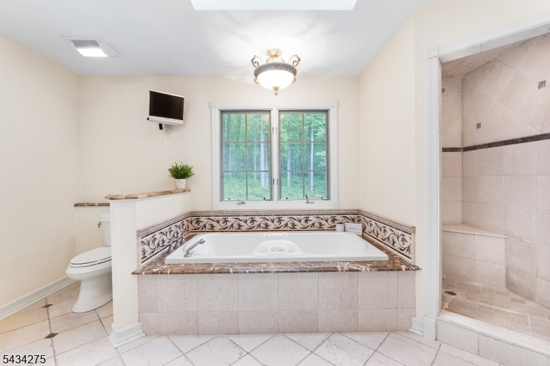 7 Chilton Road Chester, NJ 07930 - Photo 32 of 47