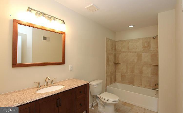 8517 Rheims Court Upper Marlboro, MD 20772 - Photo 8 of 22 Bathroom (Master)