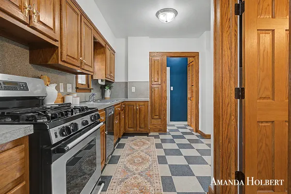 $299,900 | 833 Van Buren Avenue Northwest, Grand Rapids, MI 49504