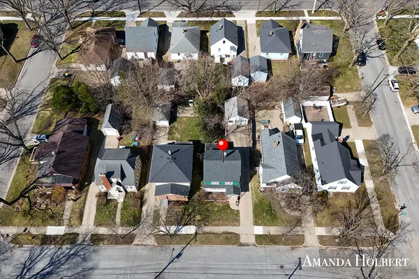 $299,900 | 833 Van Buren Avenue Northwest, Grand Rapids, MI 49504
