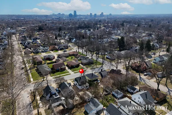 $299,900 | 833 Van Buren Avenue Northwest, Grand Rapids, MI 49504