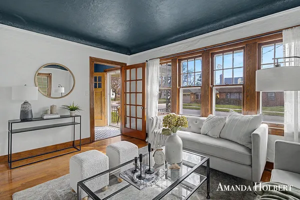 $299,900 | 833 Van Buren Avenue Northwest, Grand Rapids, MI 49504