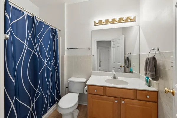 $439,000 | 2132 Colonial Street, Aurora, IL 60503