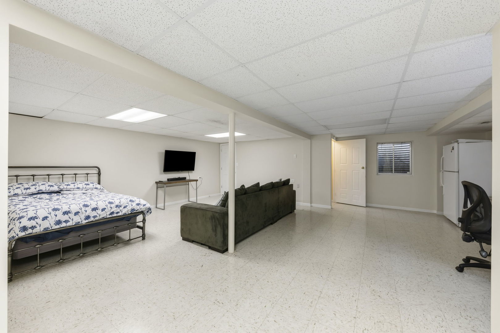 2132 Colonial Street Aurora, IL 60503 - Photo 19 of 35