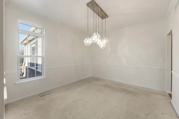 $439,000 | 2132 Colonial Street, Aurora, IL 60503