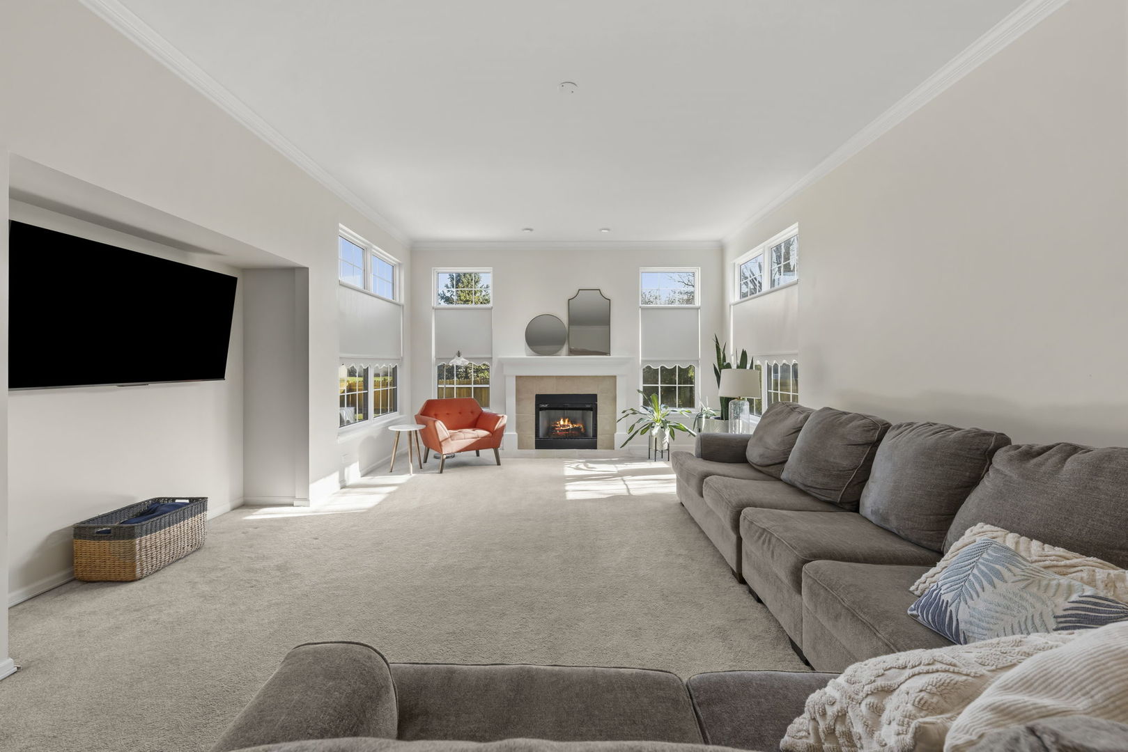 2132 Colonial Street Aurora, IL 60503 - Photo 7 of 35