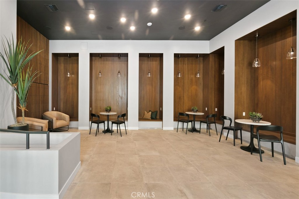 1407 Rivington Irvine, CA 92612 - Photo 29 of 34 Building Entry Lobby