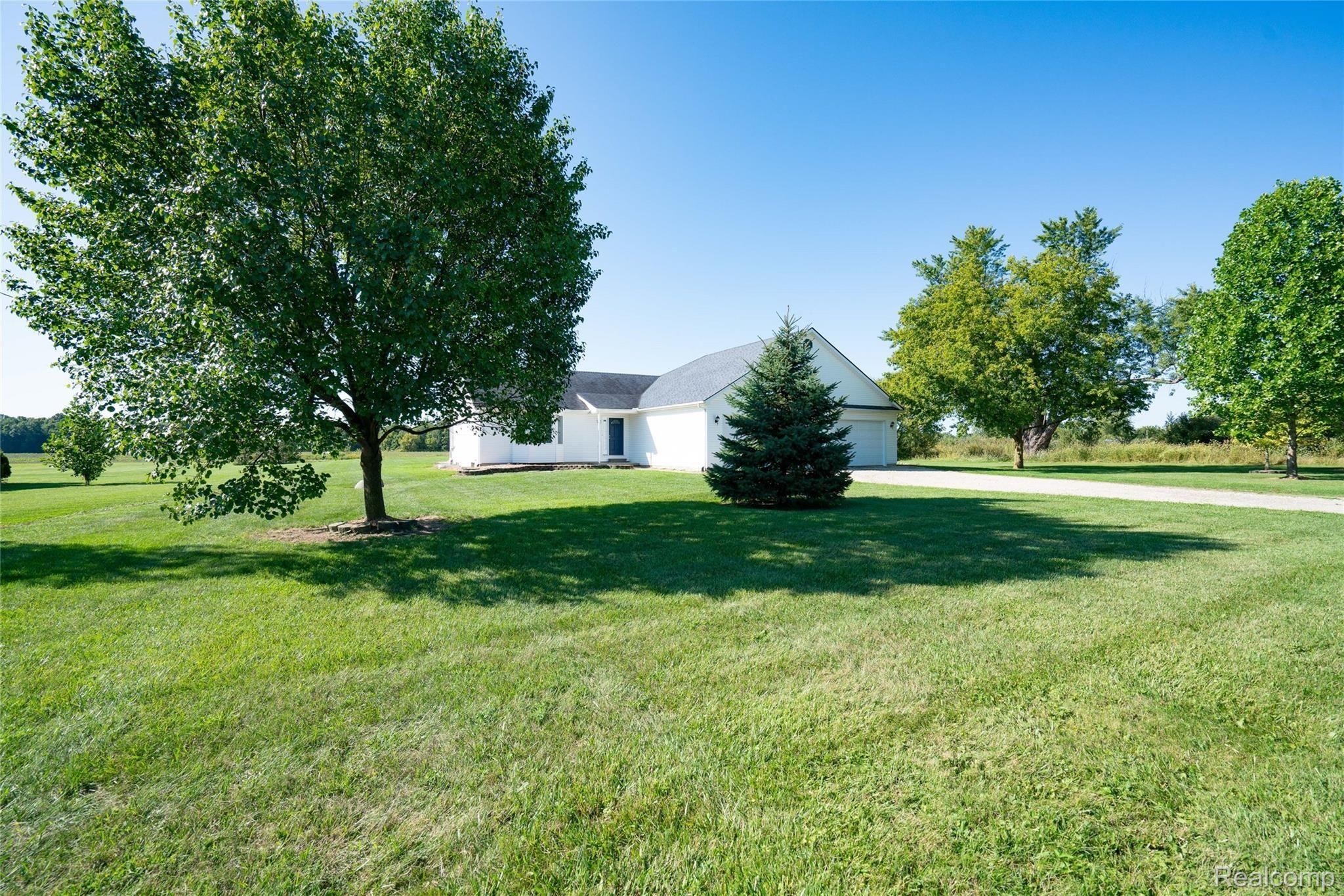 8715 Sparling Road Goodells, MI 48027 - Photo 4 of 33 Sparling-4.jpg