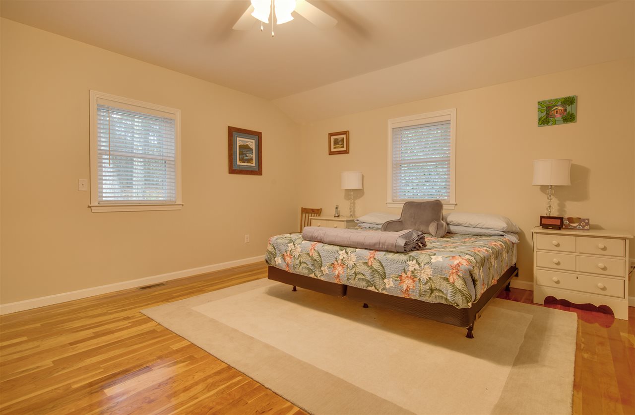 76 Governor Dinsmore Road Windham, NH 03087 - Photo 17 of 38