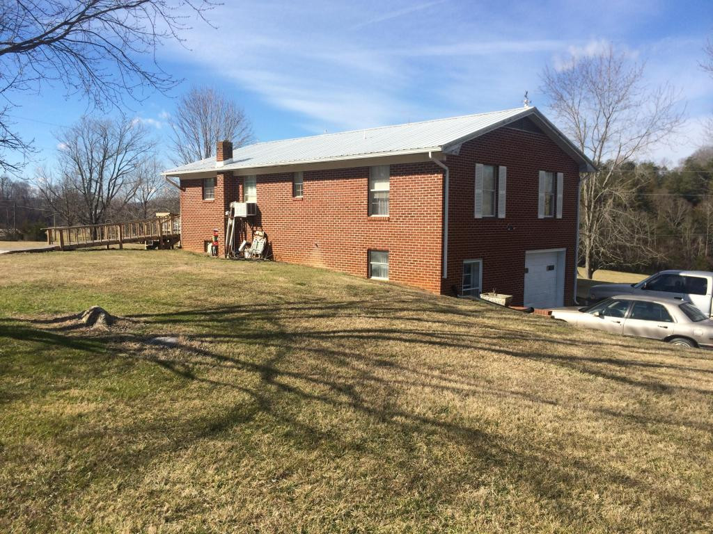 3665 Poplar Springs Road Greeneville, TN 37743 - Photo 2 of 12 Photo 2