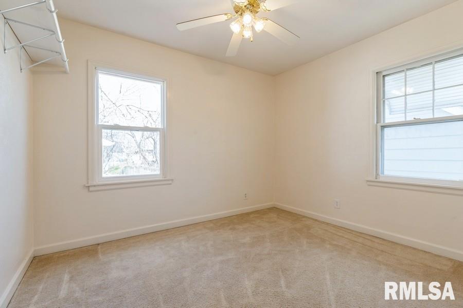 409 12th Avenue Silvis, IL 61282 - Photo 11 of 15