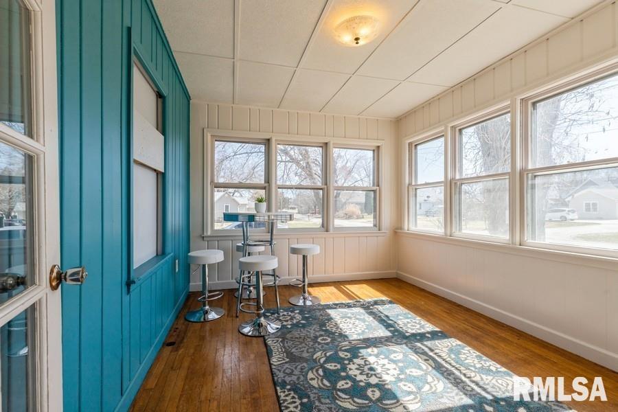 409 12th Avenue Silvis, IL 61282 - Photo 2 of 15