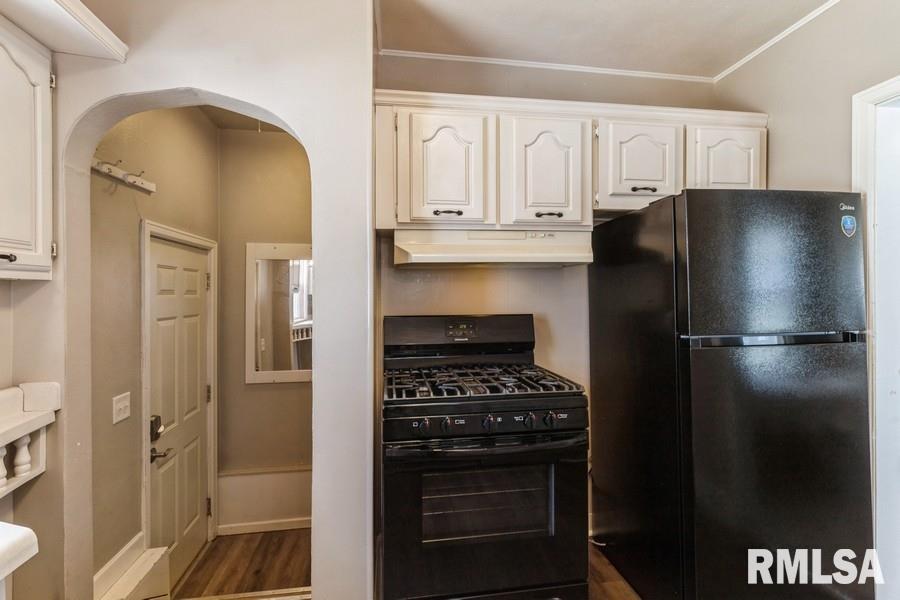 409 12th Avenue Silvis, IL 61282 - Photo 8 of 15